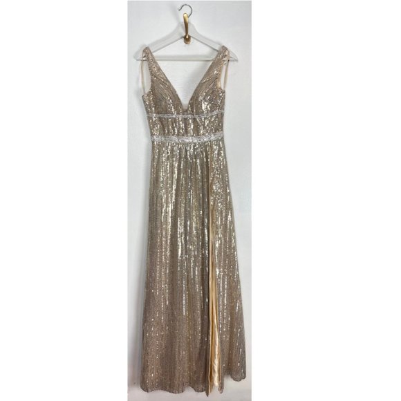 MAC DUGGAL Metallic Sequin Gown in Nude Silver Size US 2 - Picture 3 of 9